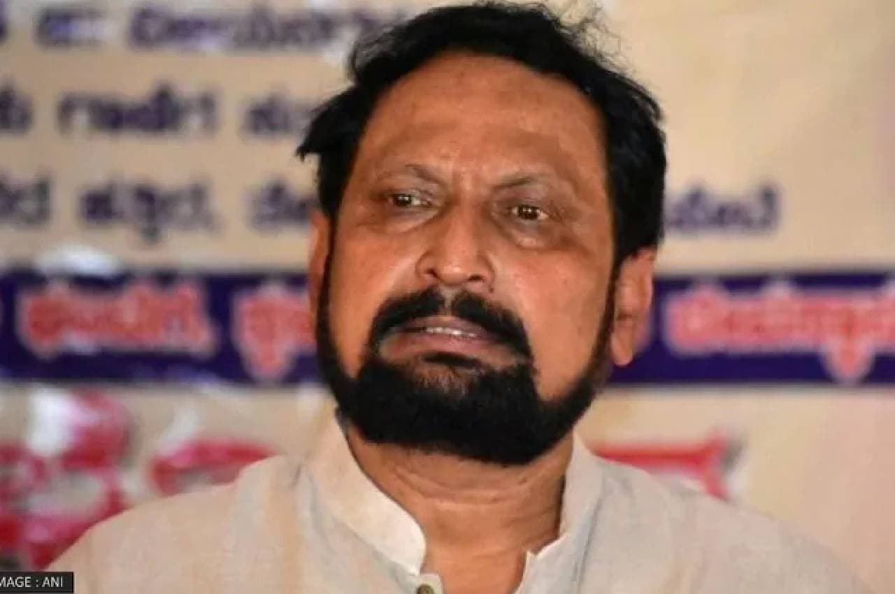 Karnataka Assembly Election 2023: कांग्रेस में शामिल हुए पूर्व डिप्टी सीएम लक्ष्मण सावदी, पार्टी के सामने रखी ये शर्त