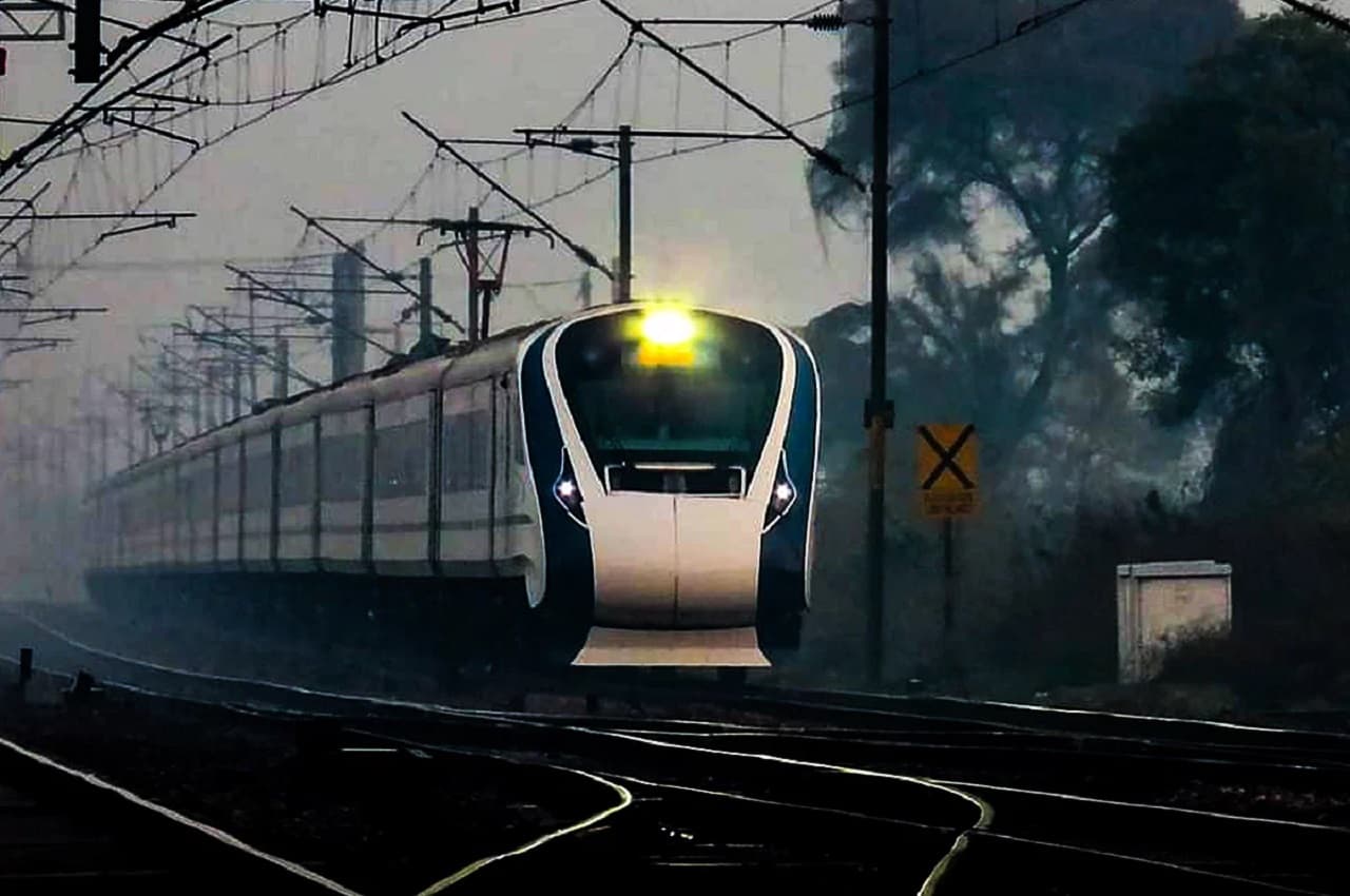 Vande Metro In India: वंदे भारत ट्रेनों से कैसे अलग है ये मेट्रो? जानें 5 विशेष बातें