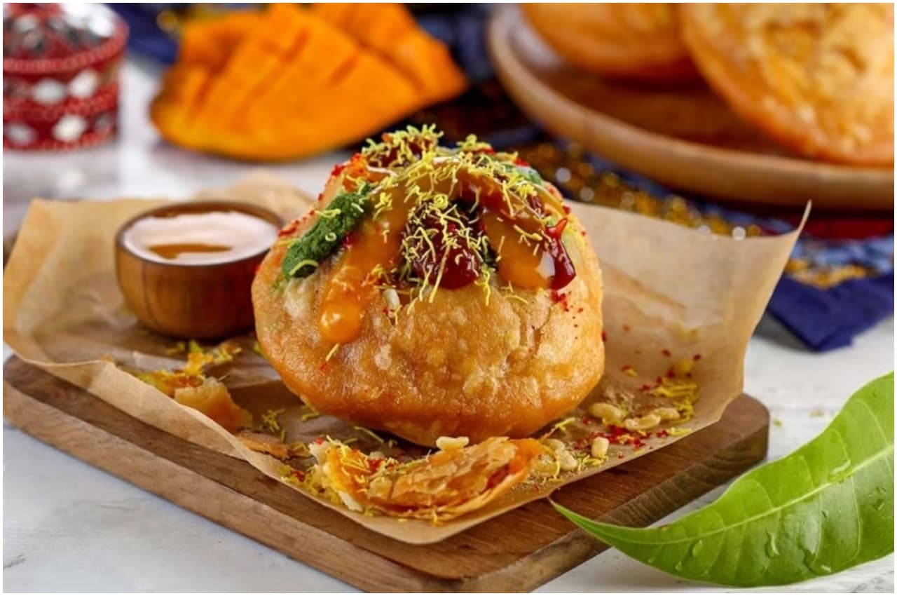 Mango Crispy Kachori: गर्मियों में लें मैंगो खस्ता कचौड़ी का स्पेशल स्वाद, ये है Delicious स्नैक की विधि