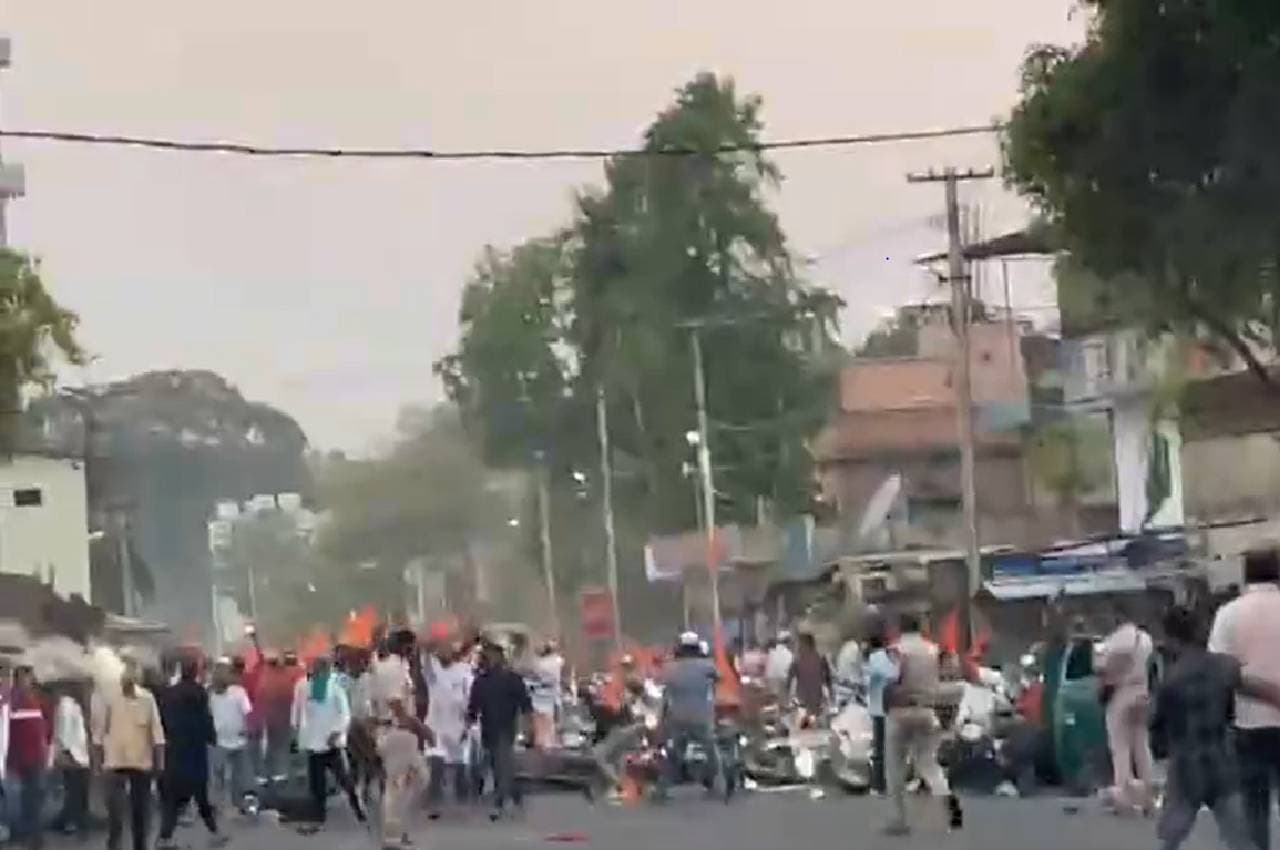 ओडिशा के संबलपुर में हनुमान जयंती रैली में हिंसा; 3 पुलिसकर्मी घायल, जिले में धारा 144 लागू, इंटरनेट बंद