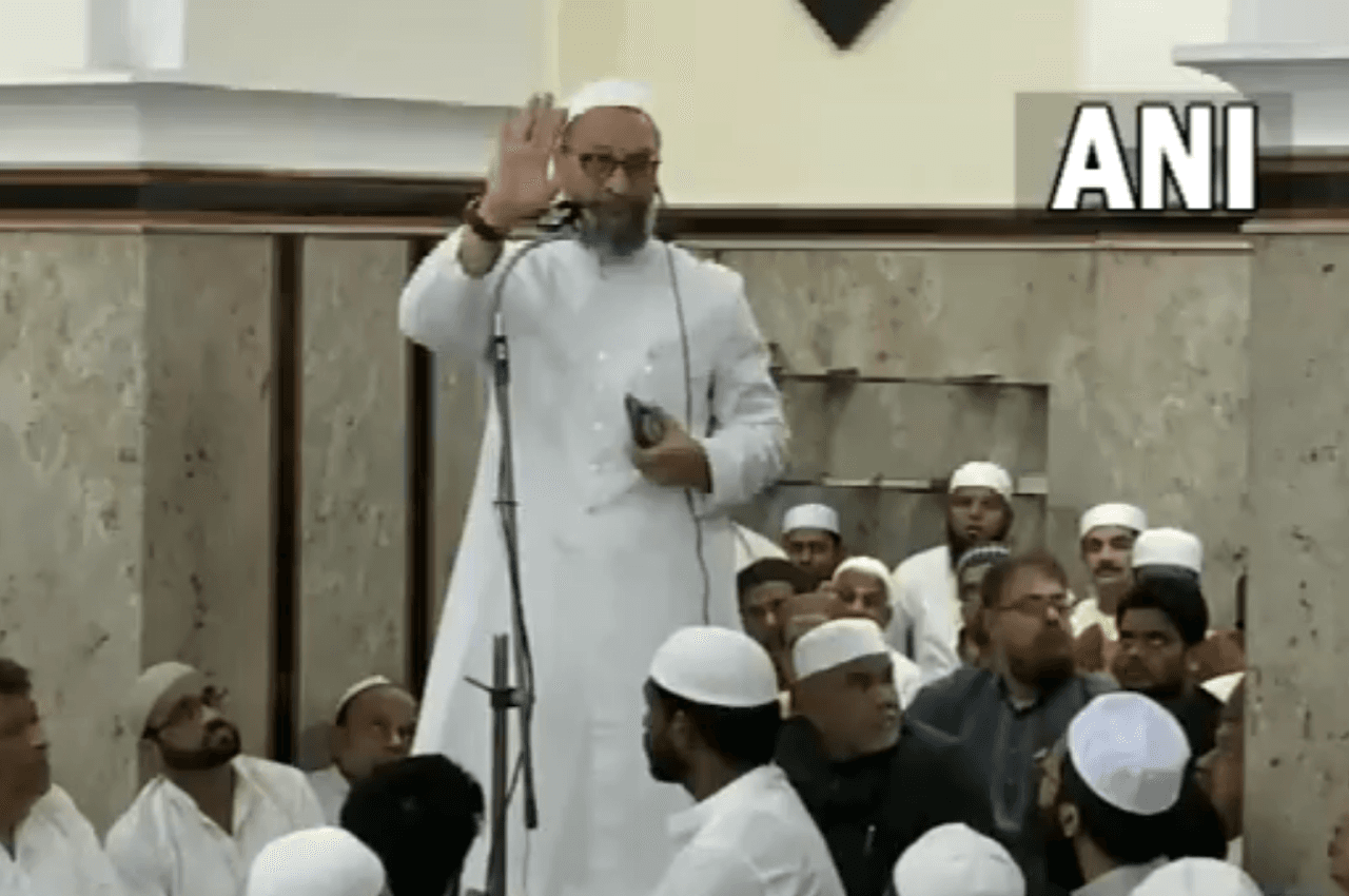 'नाथूराम गोडसे भारत के पहले आतंकवादी...', रामनवमी यात्रा पर AIMIM चीफ ओवैसी ने दिया विवादित बयान