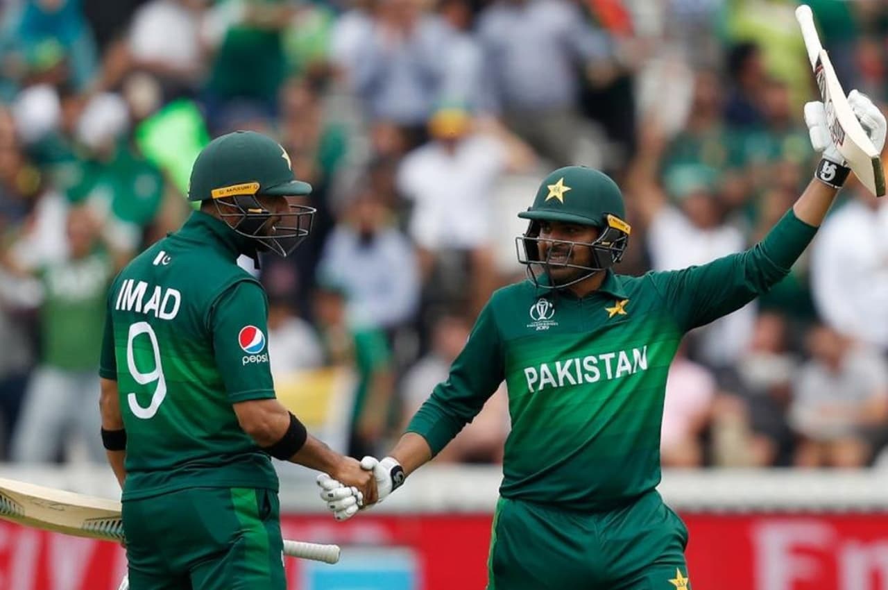 PAK vs NZ: वनडे सीरीज से पहले पाकिस्तान को बड़ा झटका, 44.84 की एवरेज वाले बल्लेबाज को लगी चोट