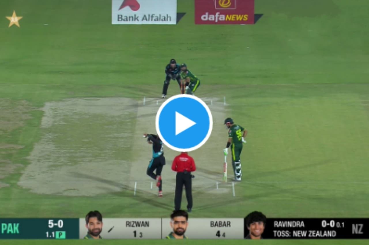 PAK vs NZ: मोहम्मद रिजवान ने दूसरे ही ओवर में खोल दिया बल्ला, ठोक डाले Back to Back छक्के, देखें वीडियो