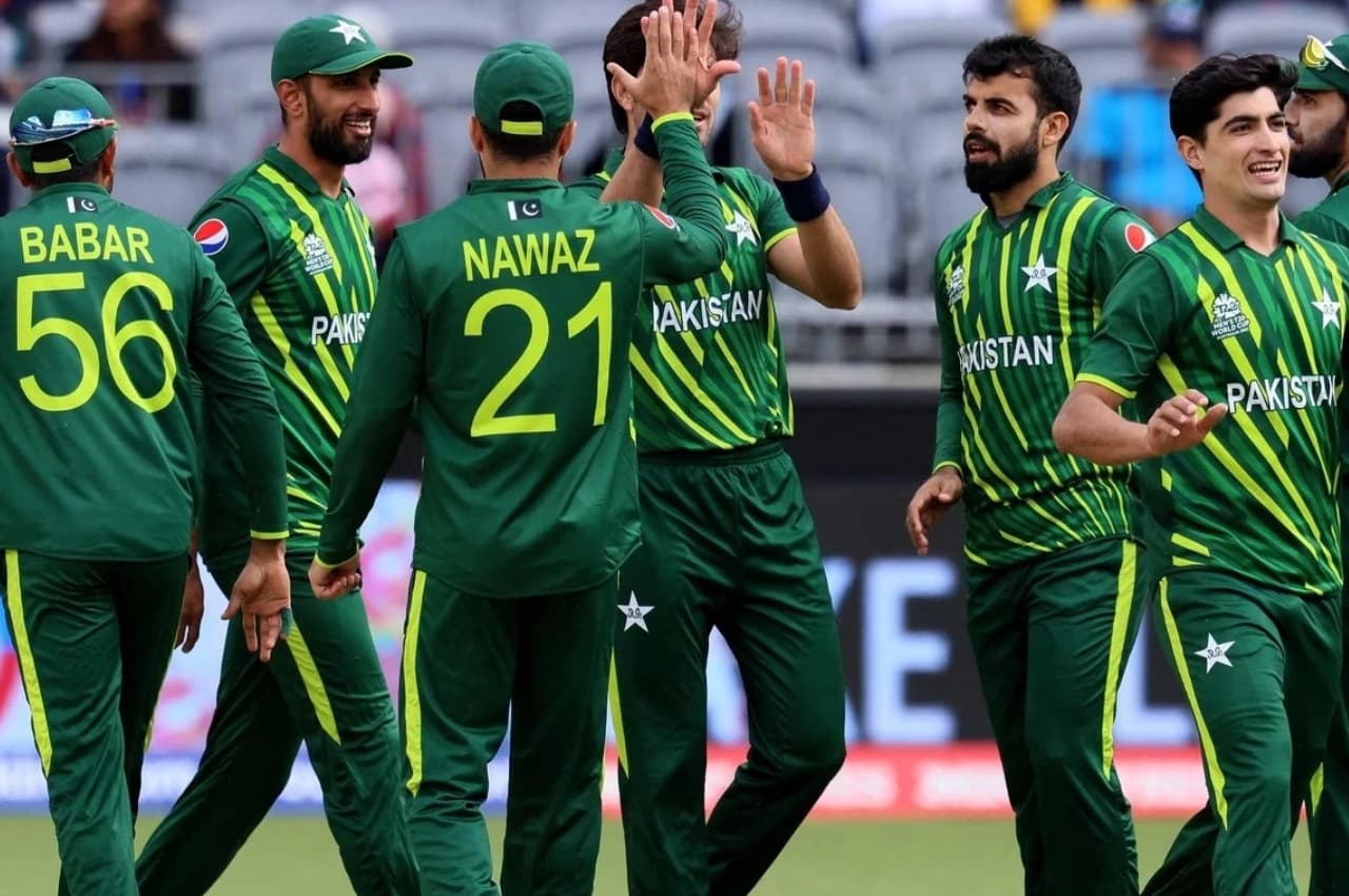 PAK vs NZ: पाकिस्तान की टीम को मिले नए कोच, कोचिंग स्टाफ में ये नाम शामिल