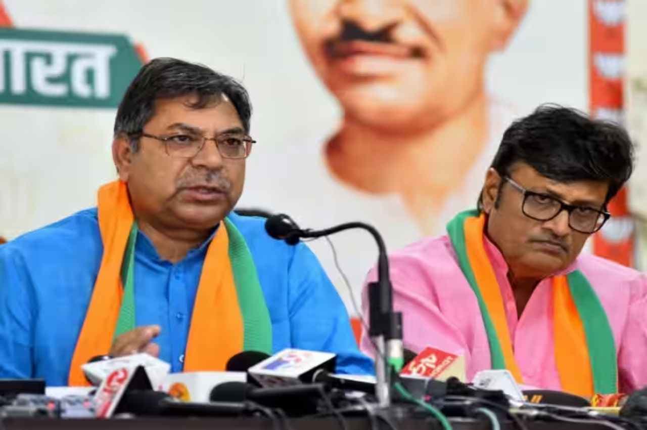 Rajasthan BJP: विधायक दल की बैठक में नेता प्रतिपक्ष चुने गए राजेंद्र राठौड़, सतीश पूनिया को उपनेता प्रतिपक्ष की जिम्मेदारी