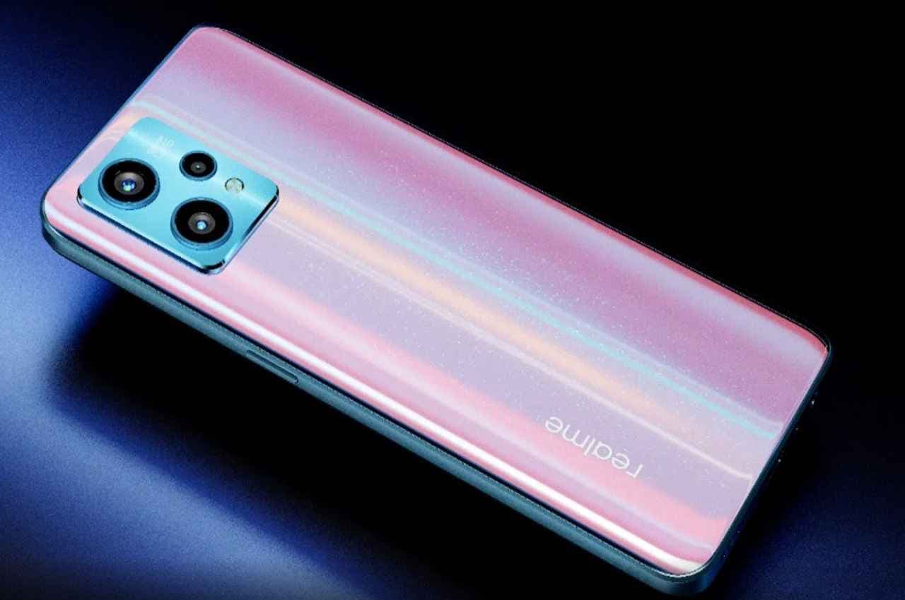 8GB रैम और 4500mAh बैटरी वाले Realme के इस धांसू 5G फोन पर तगड़ा ऑफर, जल्द खरीदें