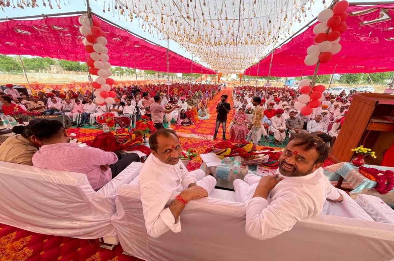 Sirohi News: पीडब्ल्यूडी मंत्री भजनलाल ने सिरोही में किया सड़कों का लोकार्पण, कहा- 'विकास के लिए प्रतिबद्ध है सरकार'