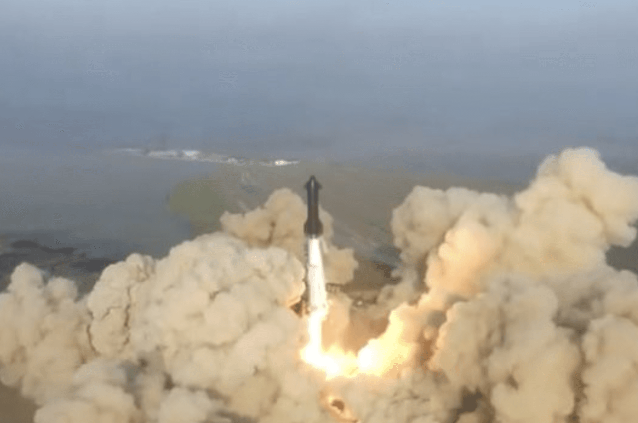 SpaceX Starship: लॉन्चिंग के बाद आसमान में फट गया दुनिया का सबसे शक्तिशाली रॉकेट, स्पेसएक्स का दूसरा प्रयास भी फेल