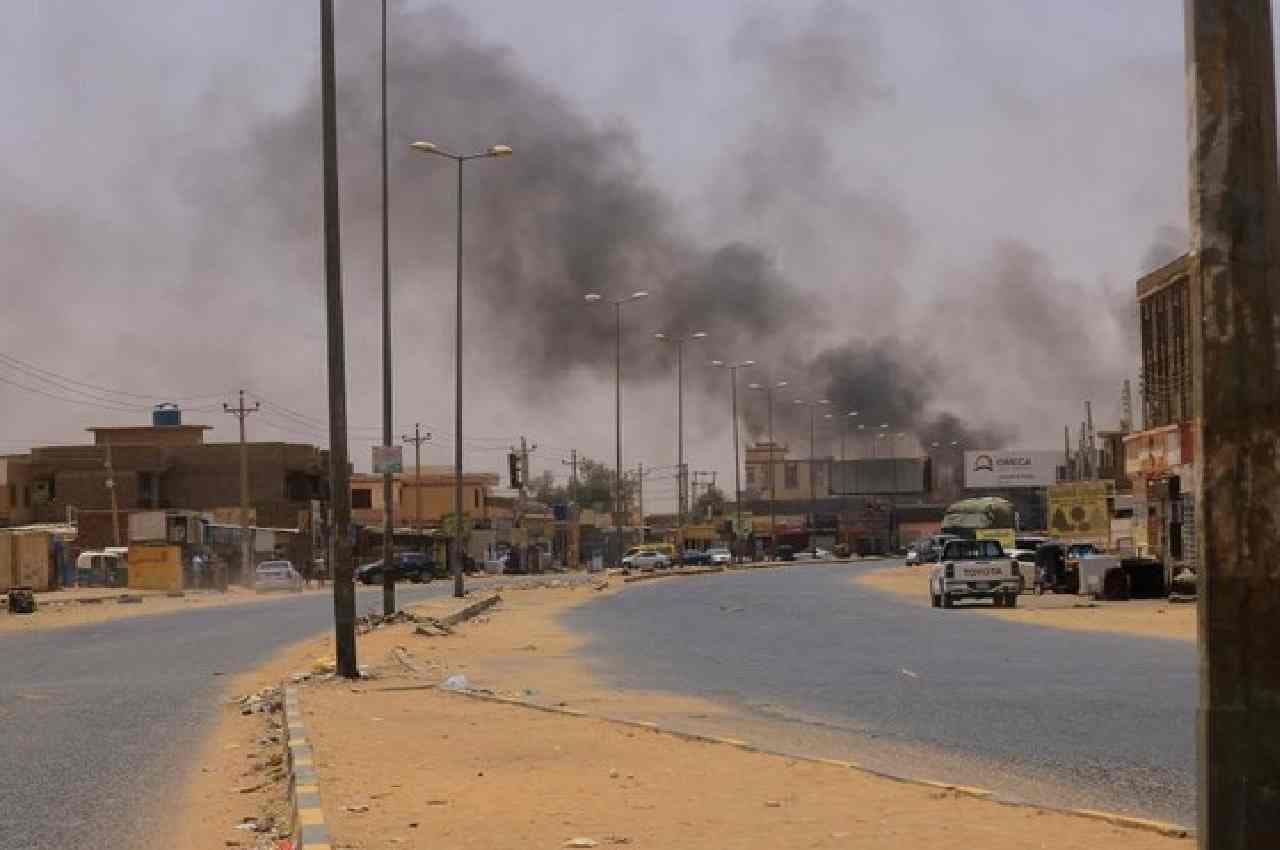 Sudan Clashes: सूडान संघर्ष में अब तक 180 लोगों की मौत, 1800 से ज्यादा लोग घायल