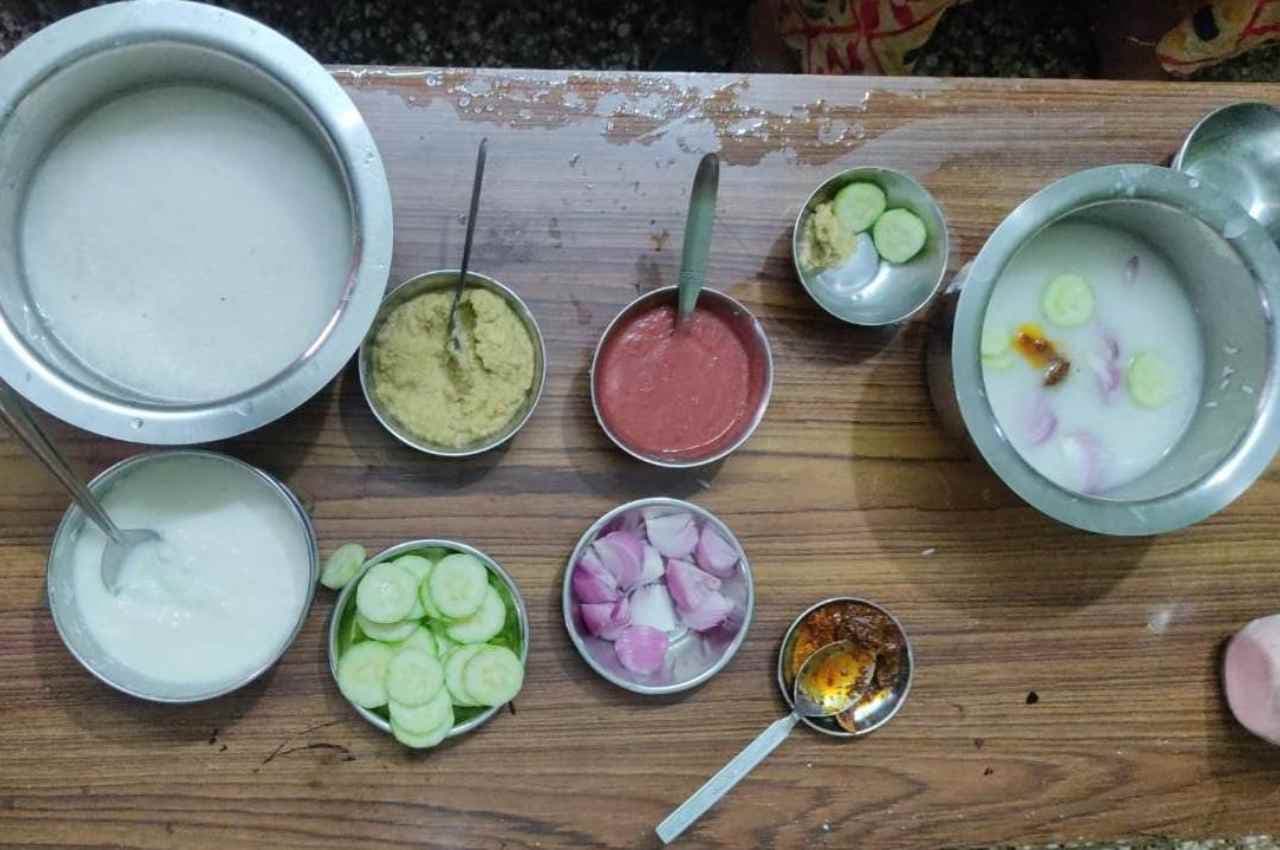 रायपुर: छत्तीसगढ़ में बोरे-बासी खाओ अभियान, मजदूर दिवस पर श्रमिकों के सम्मान के लिए अनूठी पहल
