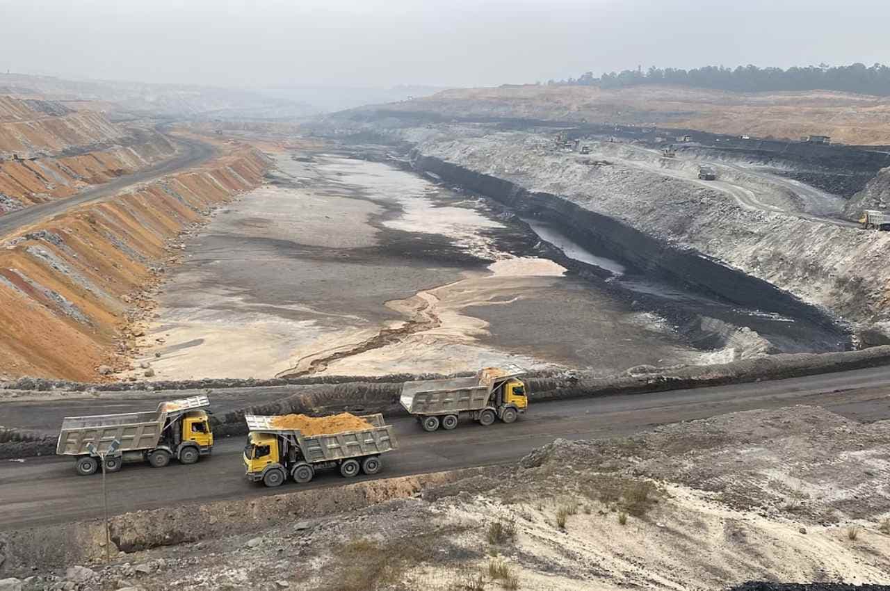 रायपुर: खनिजों से राज्य सरकार को वित्तीय वर्ष 2022-23 में मिला रिकार्ड 12 हजार 941 करोड़ रूपए का राजस्व