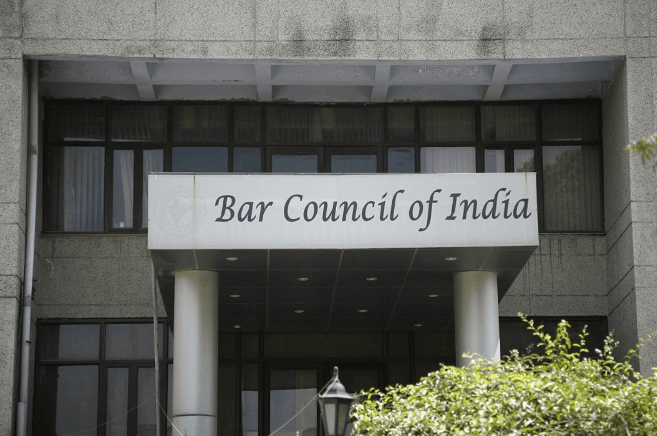 Same Gender Marriage: विरोध में उतरा बार काउंसिल ऑफ इंडिया, प्रस्ताव पारित कर कहा- 'अदालत से नहीं होगा फैसला'
