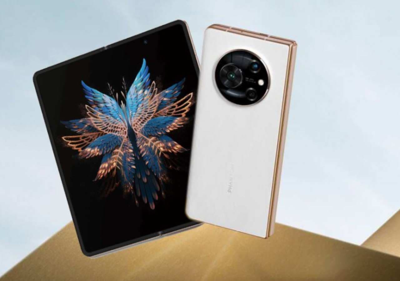 Tecno Phantom V Fold 5G की प्री-बुकिंग शुरू, मिल रहे हैं कई शानदार ऑफर्स!
