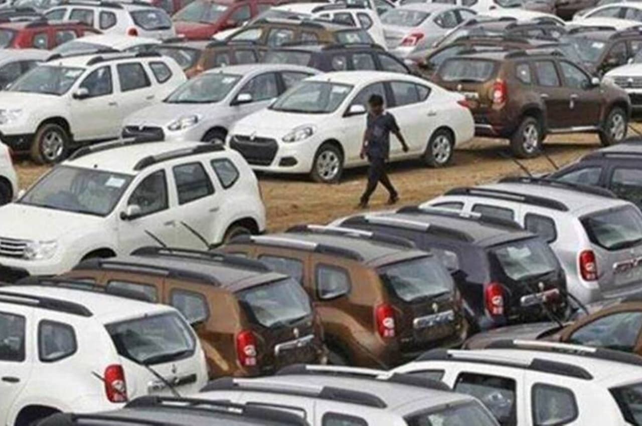 Delhi News: 80 हजार सरकारी गाड़ियां समेत 53 लाख वाहनों का रजिस्ट्रेशन रद्द