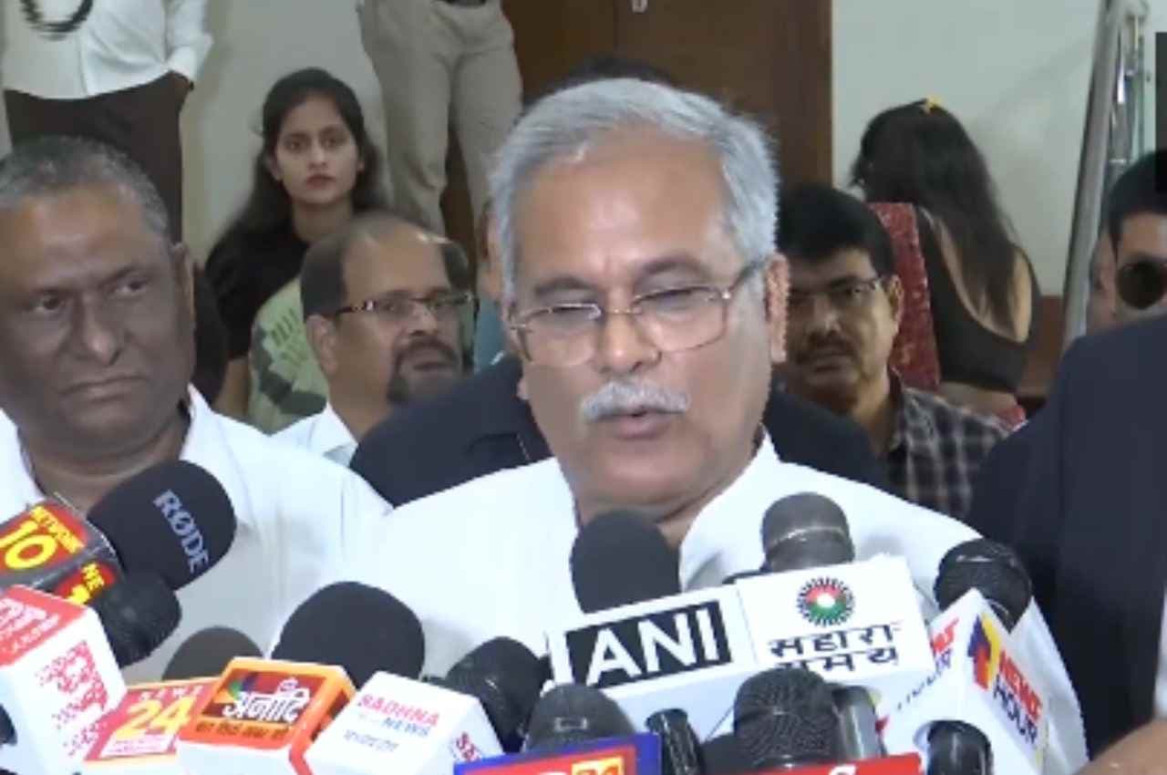 Chhattisgarh: सीएम भूपेश बघेल बोले- जरुरत पड़ी तो छत्तीसगढ़ में भी करेंगे बजरंग दल को बैन