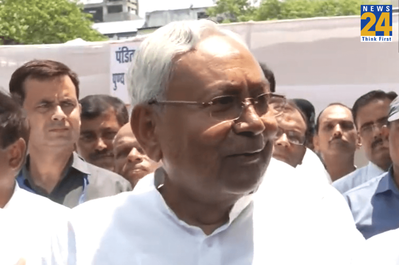 New Parliament House: 'नई संसद बनाने की जरूरत क्या थी...', नीतीश कुमार ने मोदी सरकार पर देश का इतिहास बदलने का लगाया आरोप