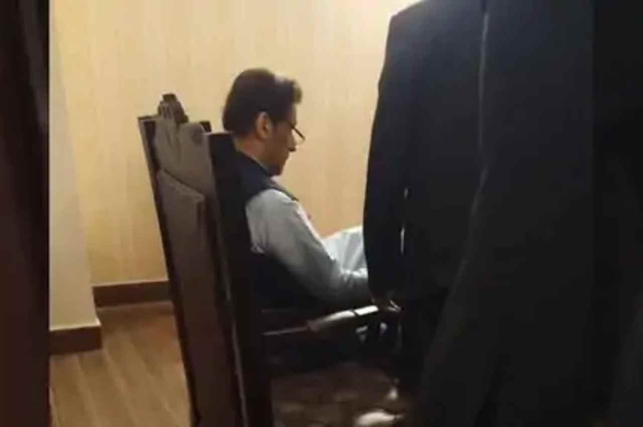 Imran Khan Arrest: NAB ने मांगा 14 दिन का रिमांड, पूर्व मंत्री असद उमर भी गिरफ्तार