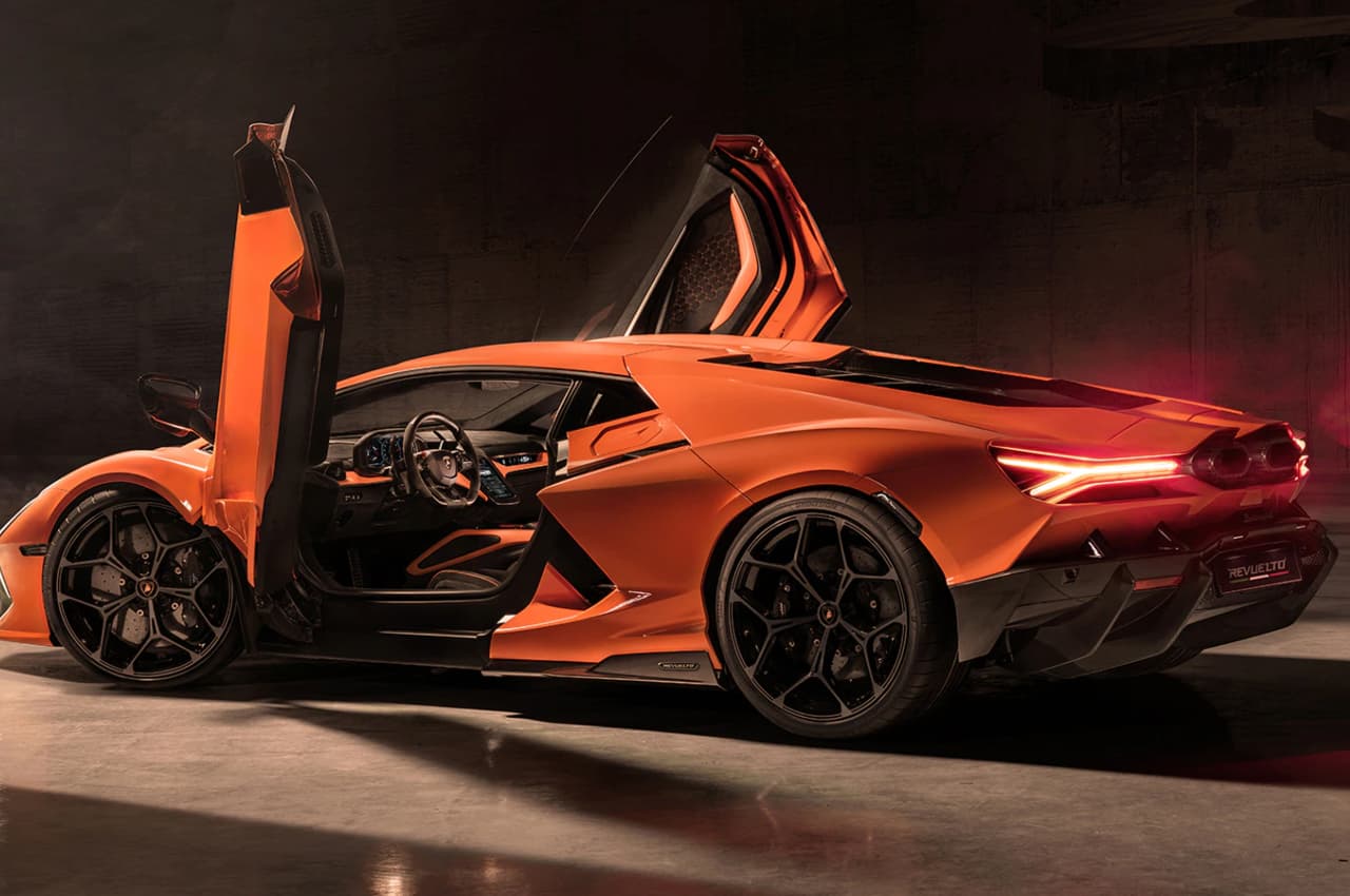 चलाने में कॉकपिट सी फील, 2 सेकंड में पकड़ती है 100 kmph की स्पीड, ये  Lamborghini है मेरे भाई