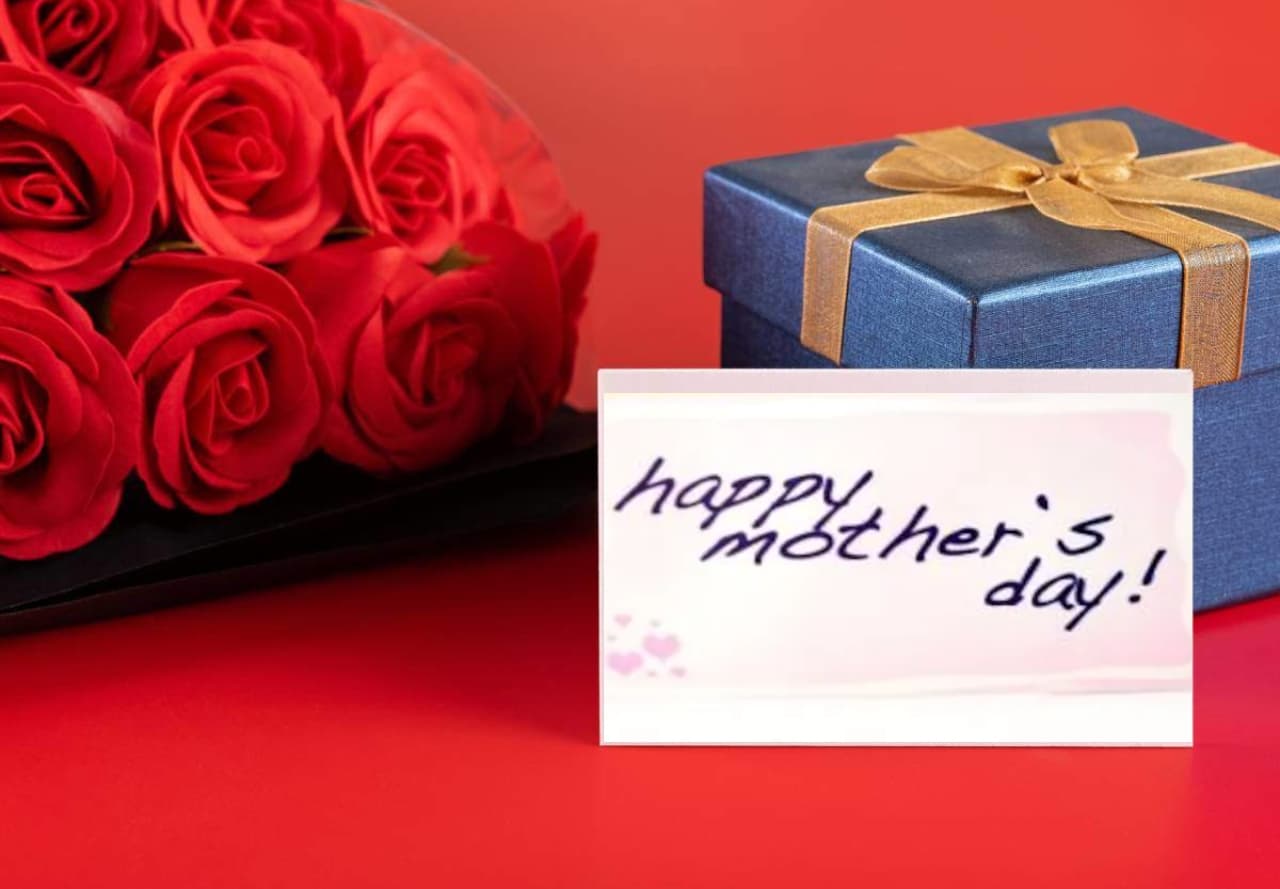 Mothers Day Gifts: मदर्स डे पर मां को देने के लिए ये है बेस्ट पॉकेट-फ्रेंडली गिफ्ट!
