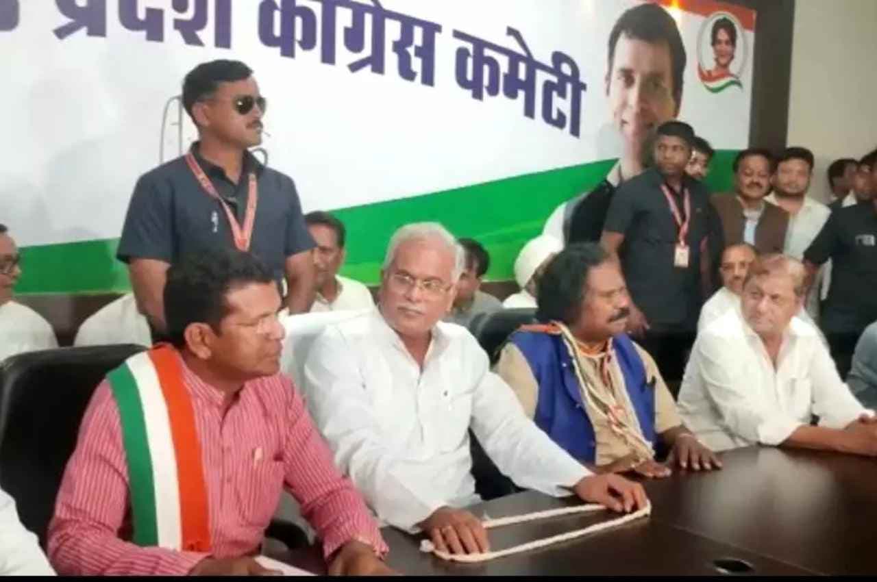 Chhattisgarh: कांग्रेस में शामिल हुए नंदकुमार साय, सीएम भूपेश बघेल ने दिलाई सदस्यता