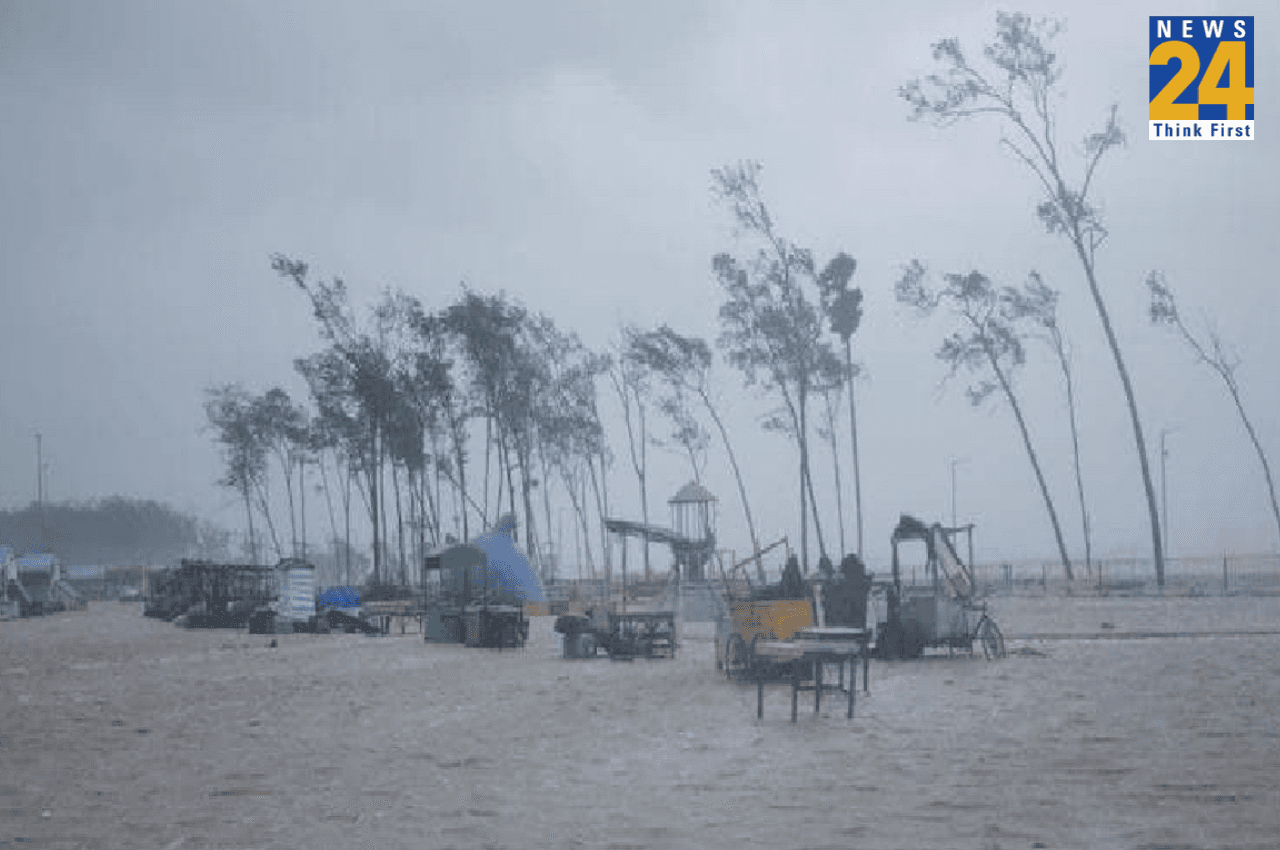 Cyclone Mocha: 14 मई को दोपहर 12 बजे म्यांमार तट से टकराएगा चक्रवात मोचा, 110 KMPH की स्पीड से चलेगी हवाएं