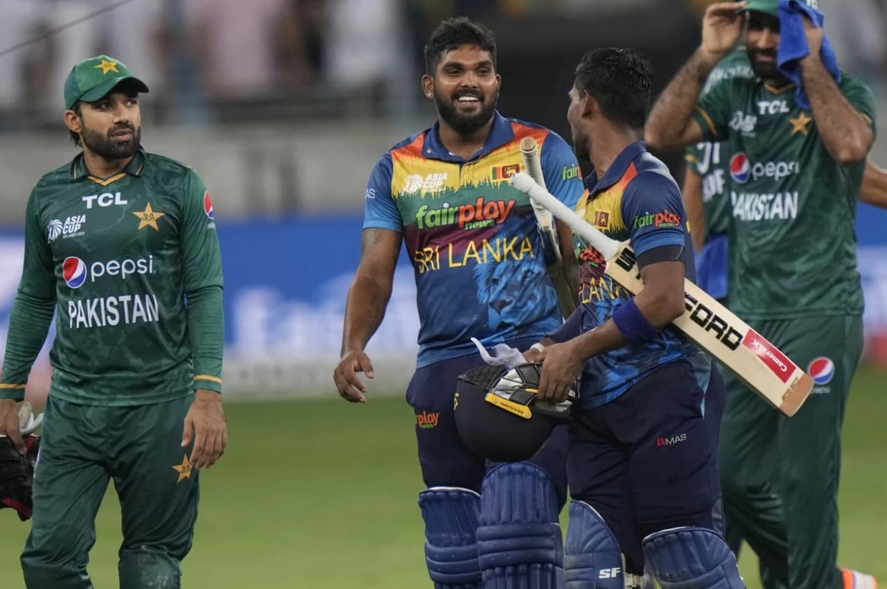 SL vs PAK: वर्ल्ड कप से पहले श्रीलंका दौरे पर वनडे सीरीज खेल सकता है पाकिस्तान