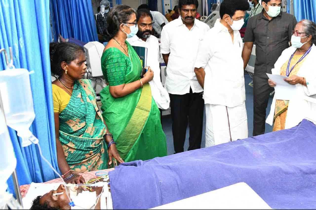 Tamil Nadu Hooch Tragedies: जहरीली शराब से मृतकों की संख्या 22 पहुंची, NHRC ने DMK सरकार को किया नोटिस जारी