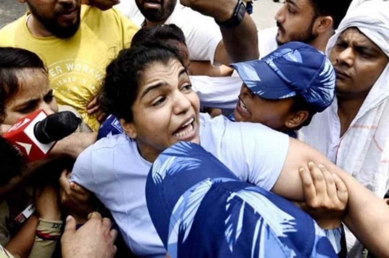 Wrestlers Protest Live Updates: साक्षी मलिक ने दिल्ली पुलिस पर लगाए गंभीर आरोप, बोलीं-हमारी सुनवाई नहीं हो रही