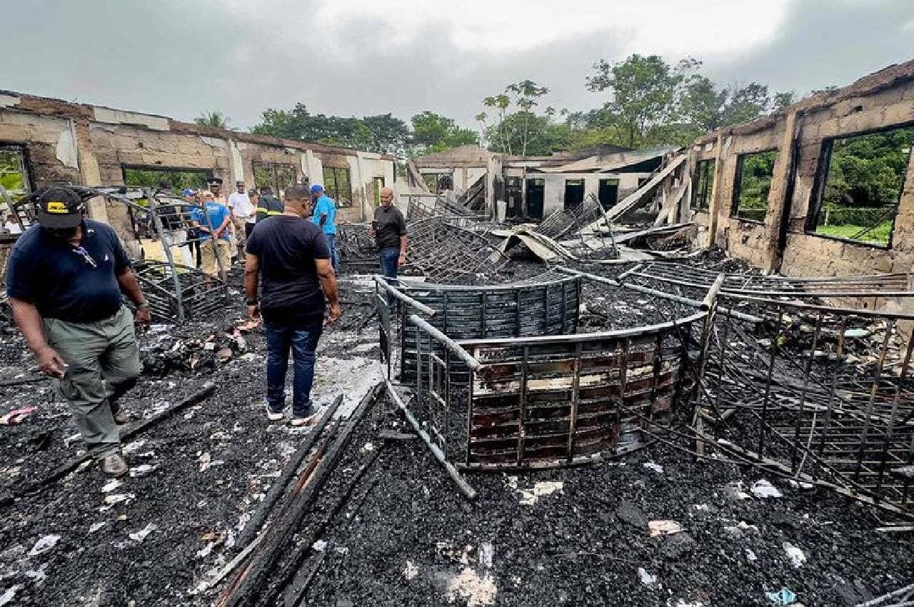 Guyana Fire: गुयाना में स्कूल के छात्रावास में आग लगने से 19 बच्चों की मौत, 20 छात्रों को बचाया