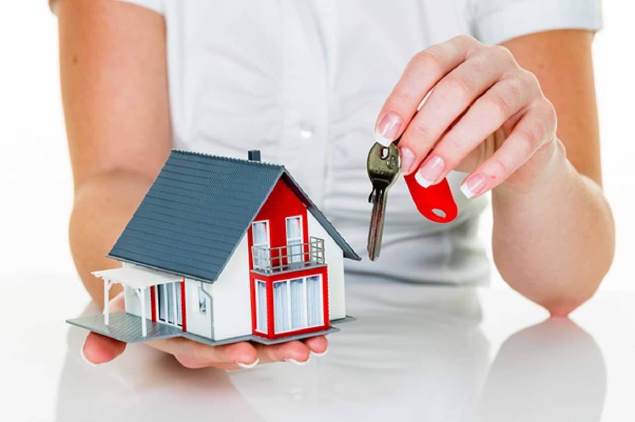 Joint Home Loan: कम ब्याज दर और टैक्स में छूट...फायदा लेना है पत्नी के साथ लें जॉइंट होम लोन