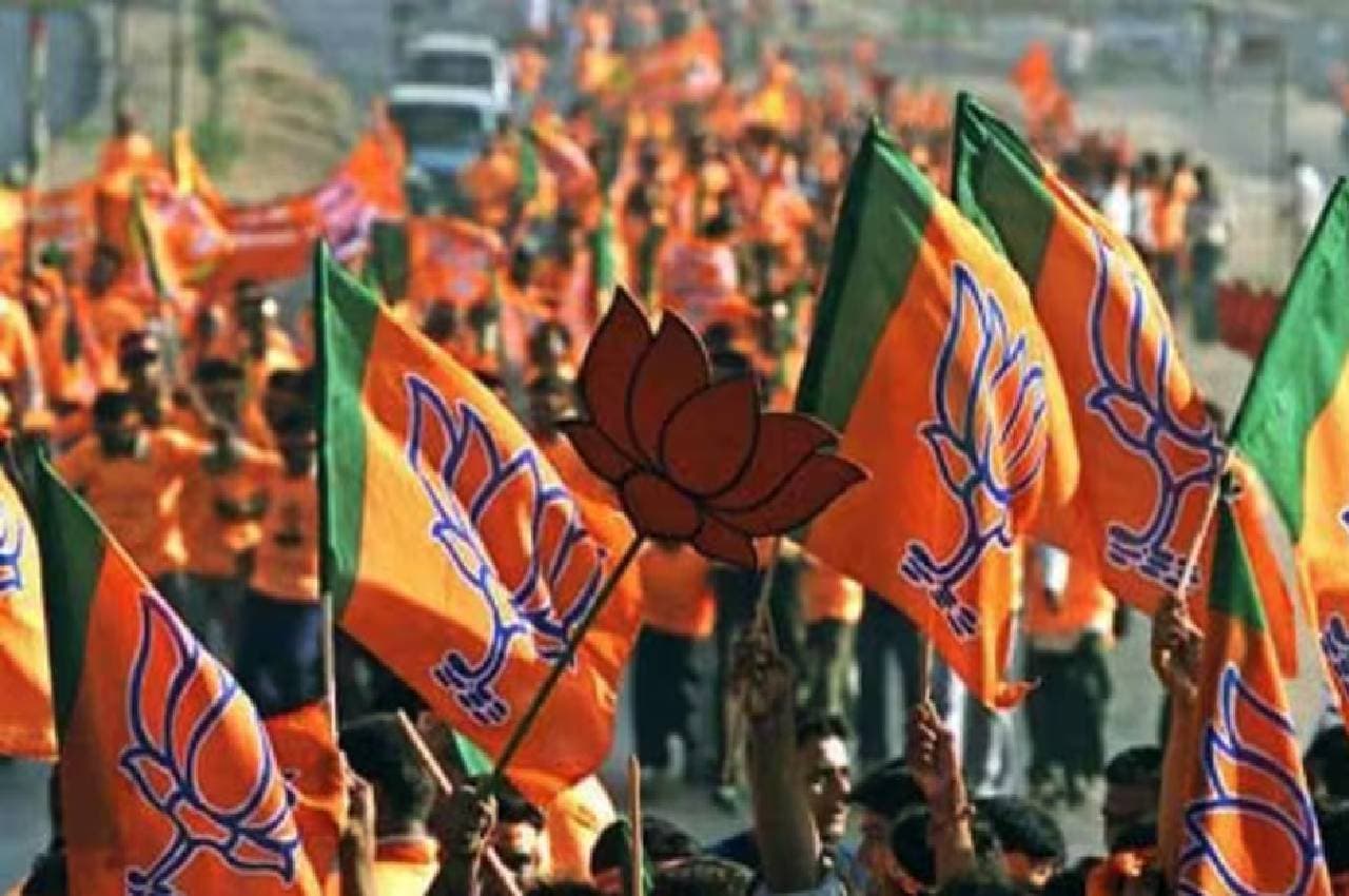 CG के बाद MP में भी बीजेपी को लग सकता है बड़ा झटका, दिग्गज नेता ने दिया बड़ा बयान