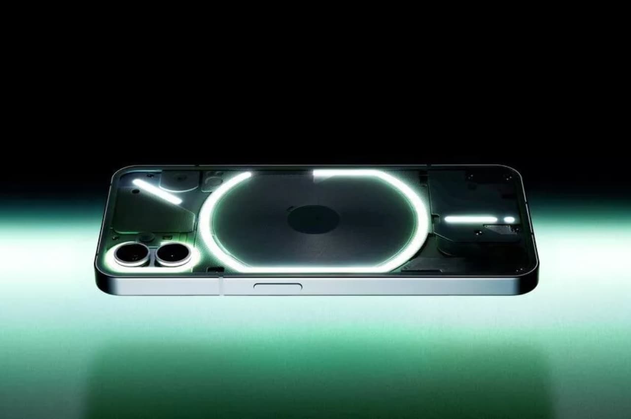 Nothing Phone (1) हुआ सस्ता, सिर्फ 2,749 रुपये में खरीदने का मौका! जानें कैसे?