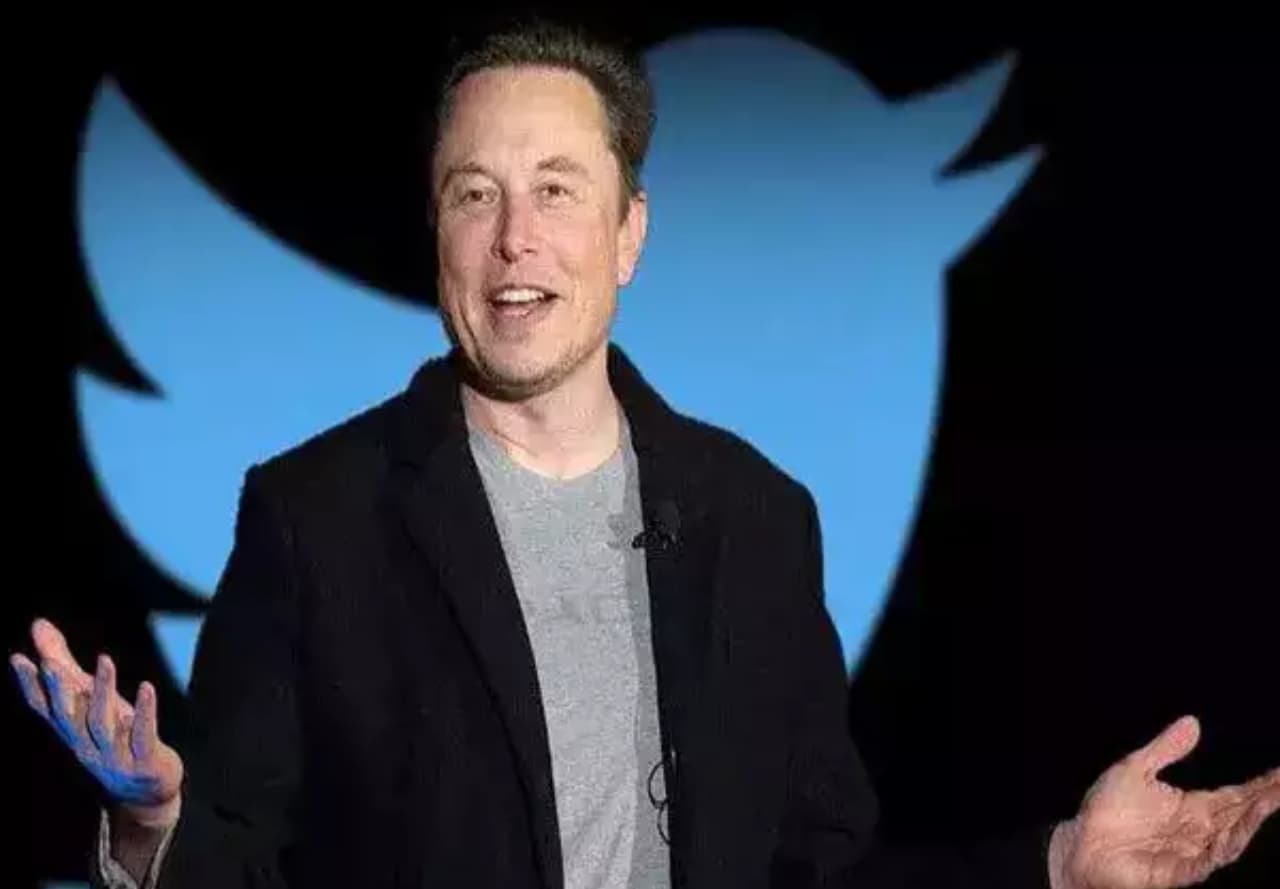 Elon Musk ने छोड़ा Twitter के CEO का पद, जानें कौन संभालेगा जिम्मेदारी
