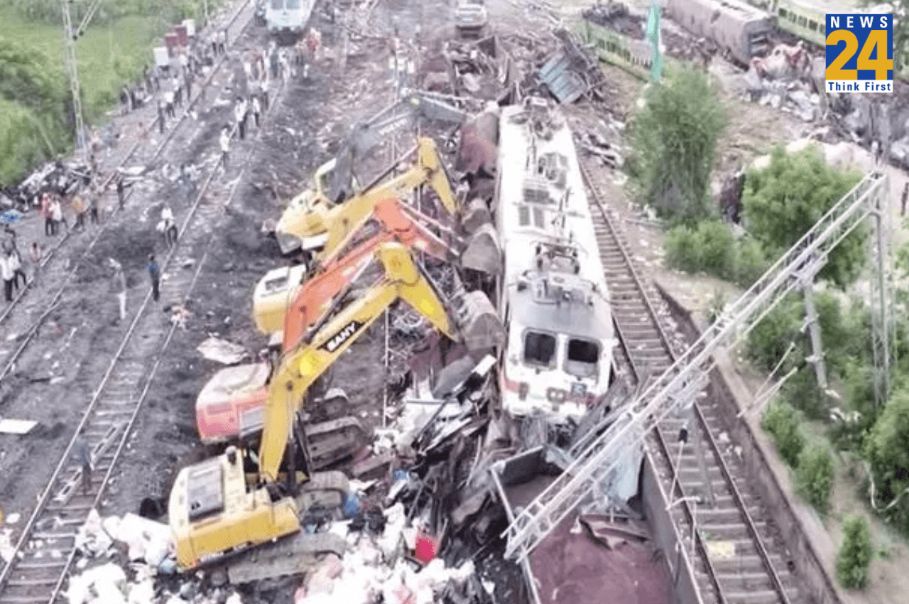 Odisha Train Tragedy: युद्ध स्तर पर मरम्मत का काम, PM मोदी ने बचाव टीम पर जताया गर्व, जानें कब चालू होगा कोलकाता-चेन्नई ट्रेन रूट?