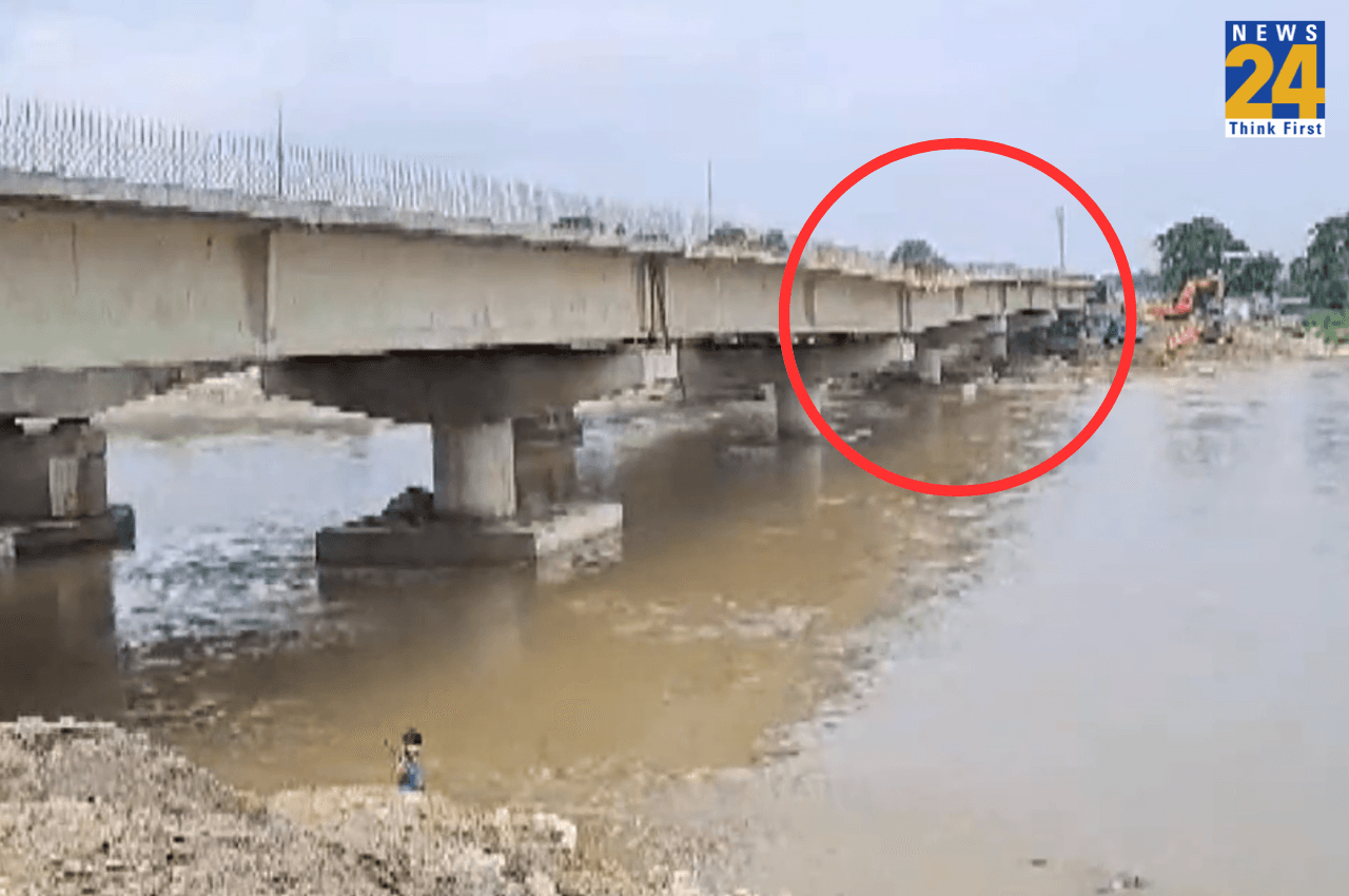 Bihar Bridge: बिहार में एक और पुल चढ़ा भ्रष्टाचार की भेंट, चालू होने से पहले धंसा मेंची नदी पर बना ब्रिज, देखें VIDEO