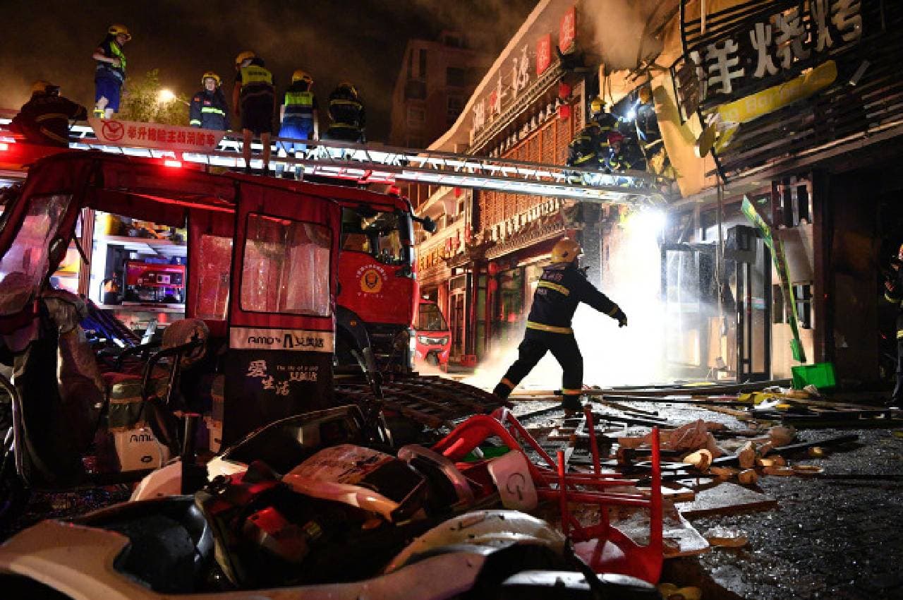 China Restaurant Explosion: चीन के बारबेक्यू रेस्तरां में गैस लीक से जोरदार धमाका, 31 लोगों की मौत