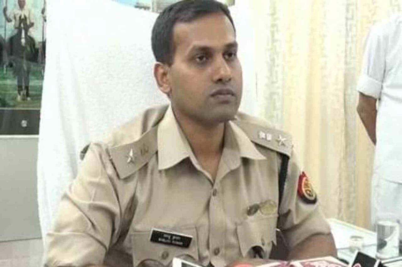 यूपी के 8 IPS अधिकारियों के तबादले; आईपीएस बबलू कुमार होंगे नोएडा के एडिशनल पुलिस कमिश्नर