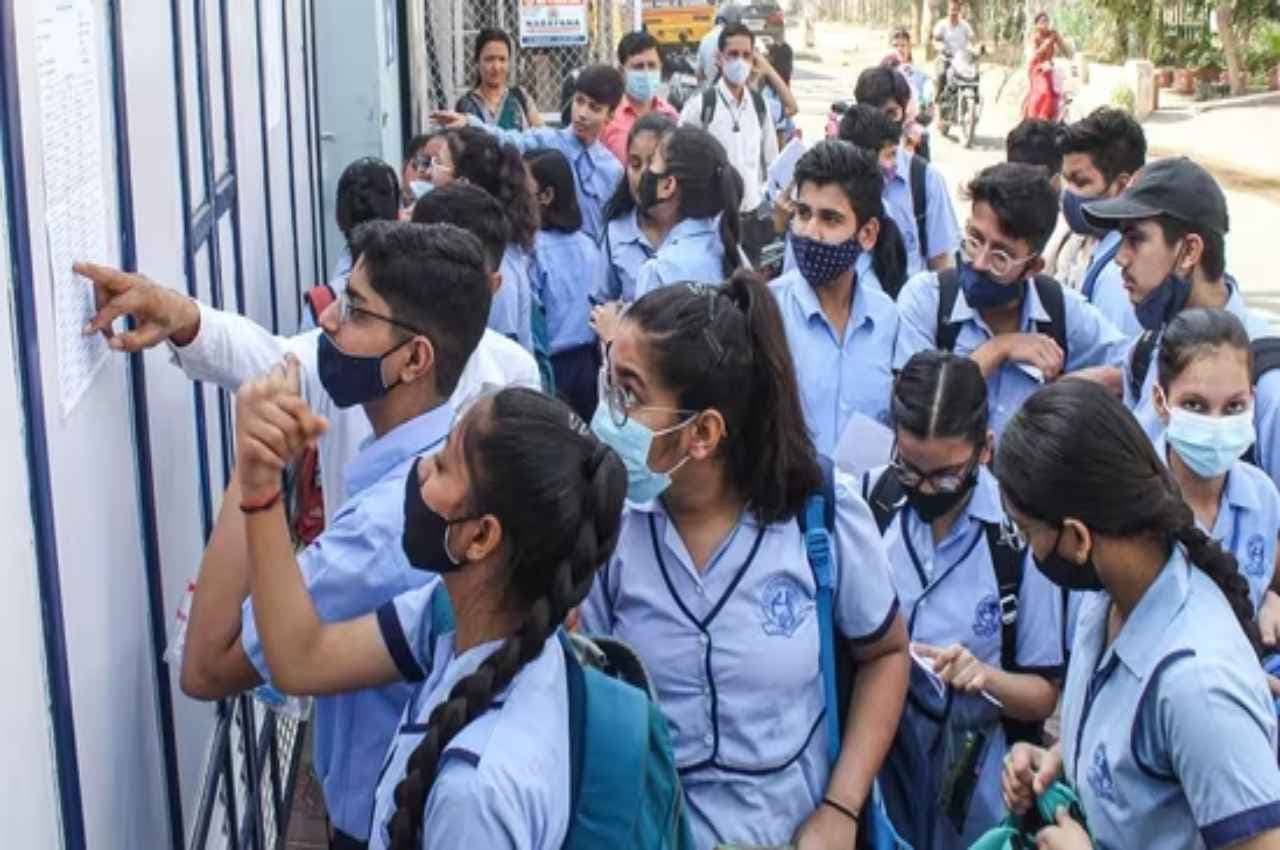 Manipur HSLC Result 2023: मणिपुर 10वीं बोर्ड परीक्षा का रिजल्ट घोषित, यहां एक क्लिक में करें चेक