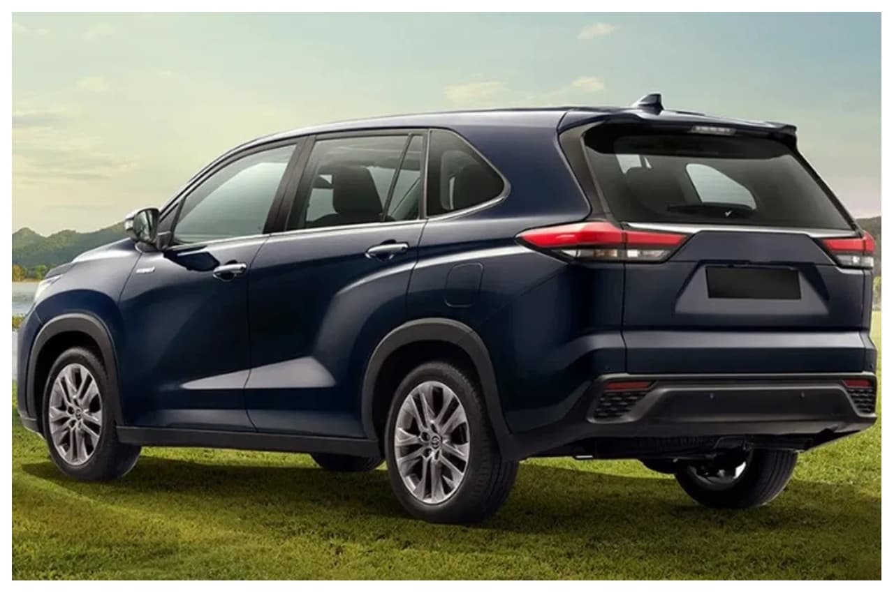 Maruti Suzuki Invicto की आहट भर से XUV 700 और MG Hector की हालत पतली, जानें इस धाकड़ कार के 5 धांसू फीचर्स