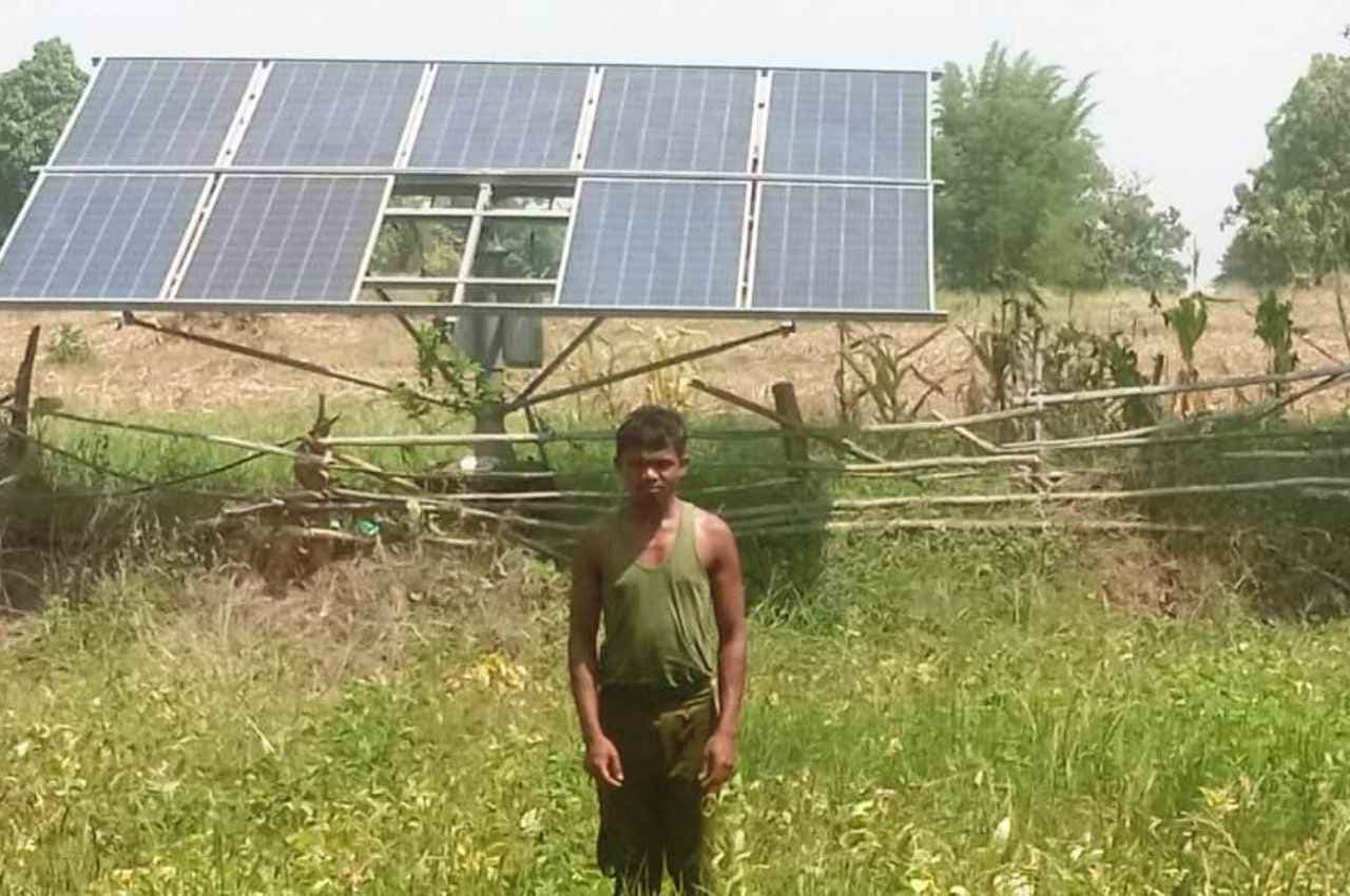 छत्तीसगढ़: सौर सुजला योजना ने किसानों को किया खुशहाल, सोलर पंप लगने से खेतों में पानी की समस्या हुई दूर