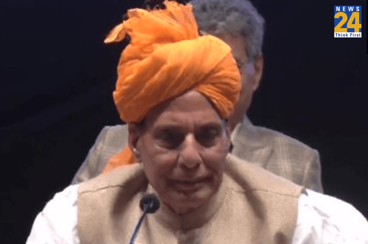 Obama's Remarks: 'मुस्लिम देशों पर गिराए 26 हजार से अधिक बम', राजनाथ सिंह का ओबामा पर पलटवार, POK पर दिया बड़ा बयान