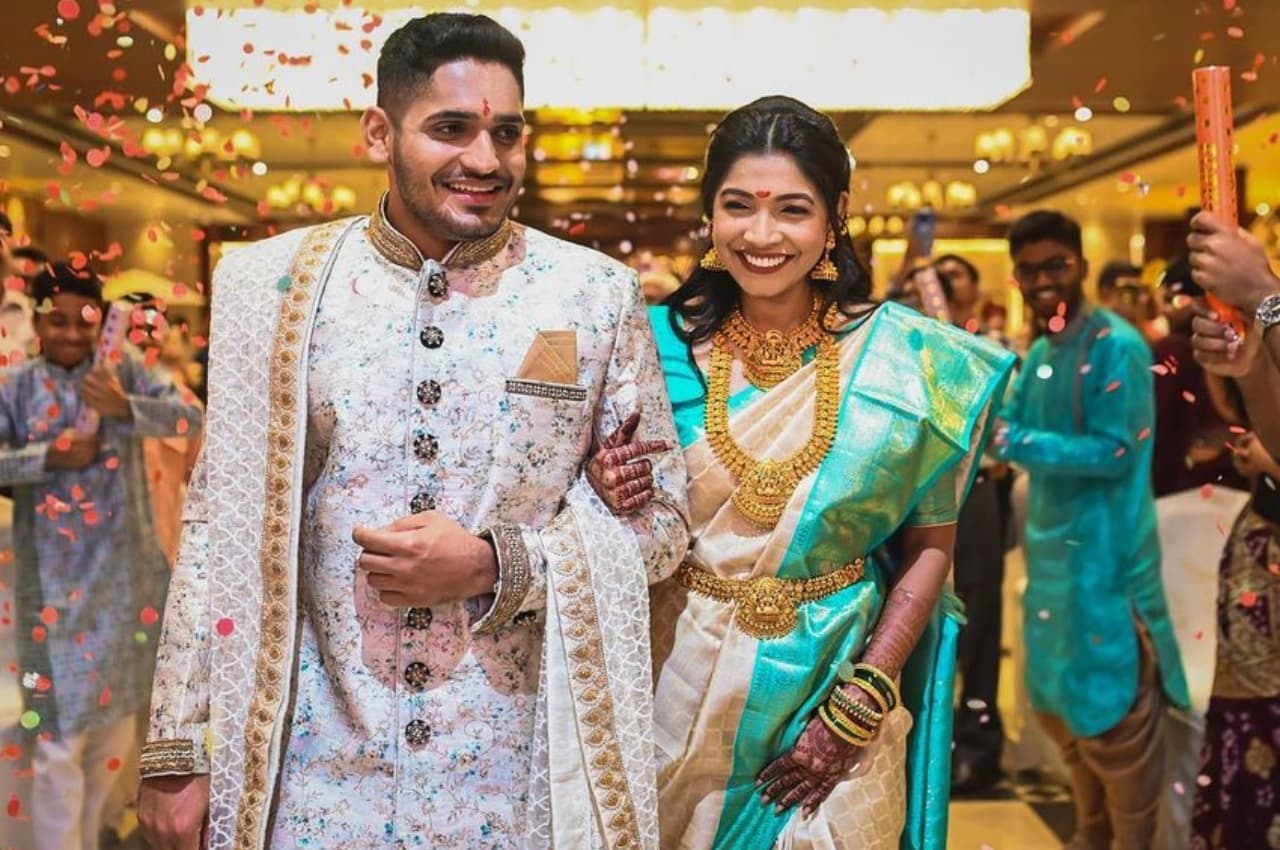 धोनी के स्टार ने स्कूल की क्रश को बनाया हमसफर, कौन हैं यह नाभा गद्दामवार?