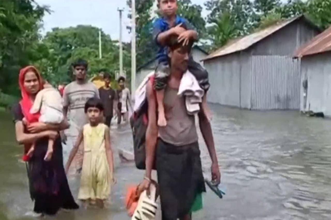 Assam Flood: असम में बाढ़ के बाद स्थिति में सुधार, बारपेटा में 20 हजार से अधिक लोग अभी भी प्रभावित
