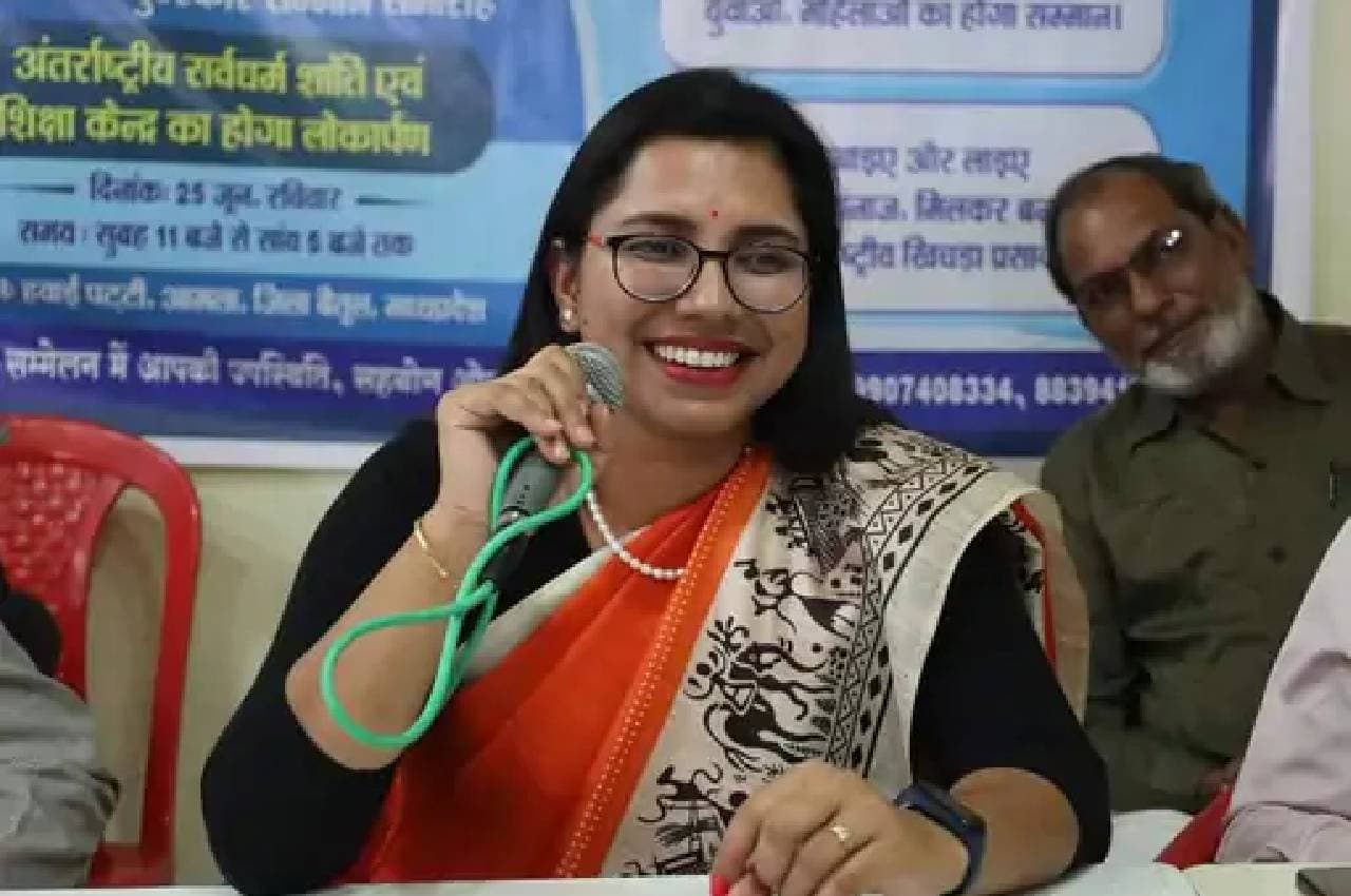 MP में चुनाव लड़ने की चर्चा में रहीं डिप्टी कलेक्टर ने दिया इस्तीफा, इस सीट से शुरू कर सकती हैं सियासी पारी