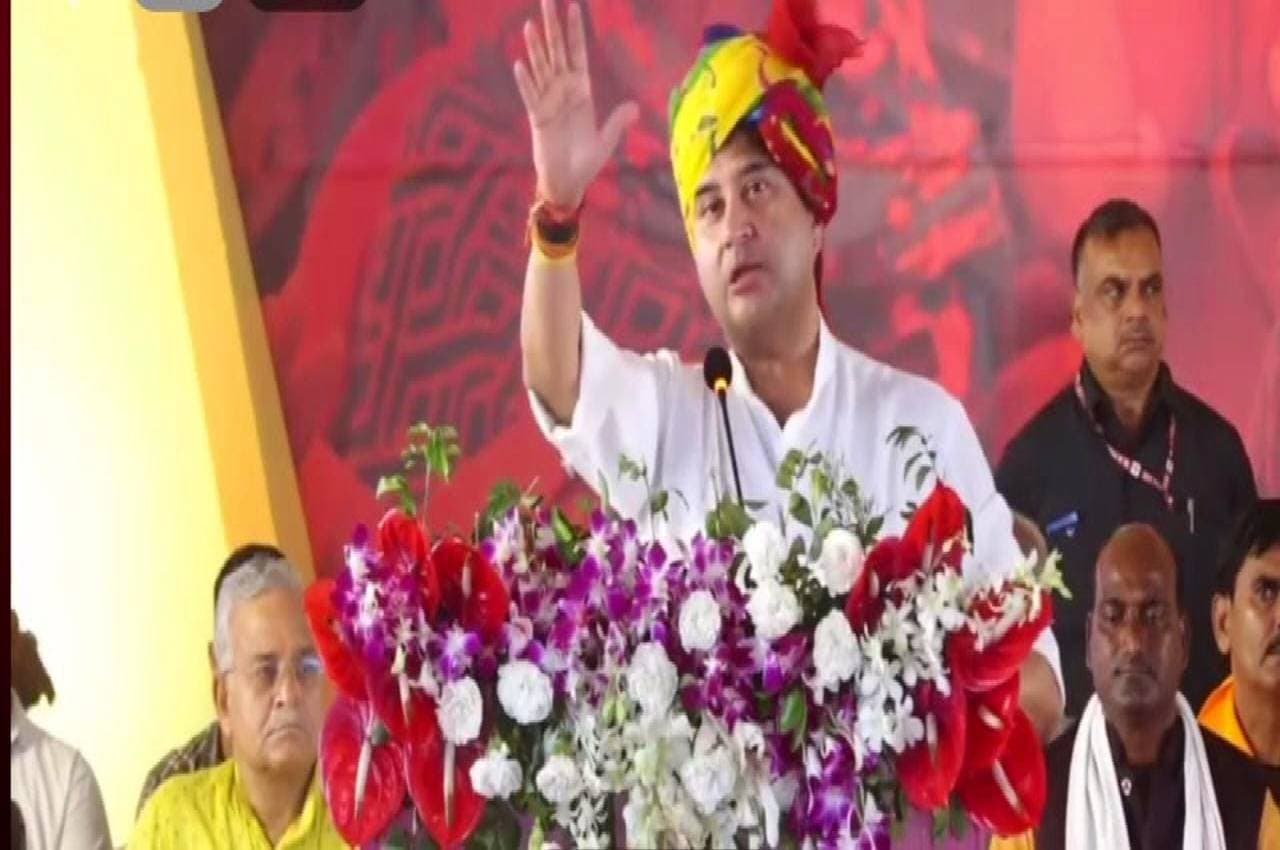 ज्योतिरादित्य सिंधिया ने प्रियंका गांधी-अरविंद केजरीवाल के ग्वालियर दौरे पर कही बड़ी बात, कांग्रेस पर साधा निशाना