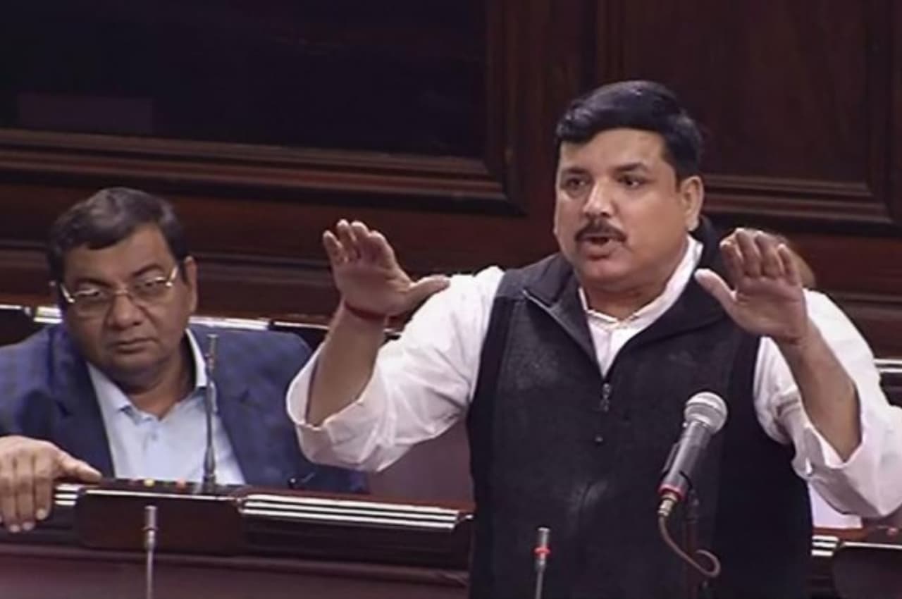 राज्यसभा की कार्यवाही कल तक के लिए स्थगित, AAP नेता संजय सिंह पूरे सेशन के लिए सस्पेंड