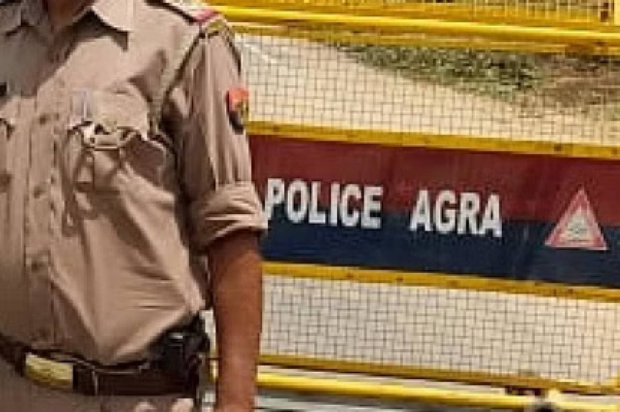 यूपी में एमपी जैसा कांड; आगरा में युवक पर हमला कर किया बेहोश, फिर सिर पर किया पेशाब, एक गिरफ्तार