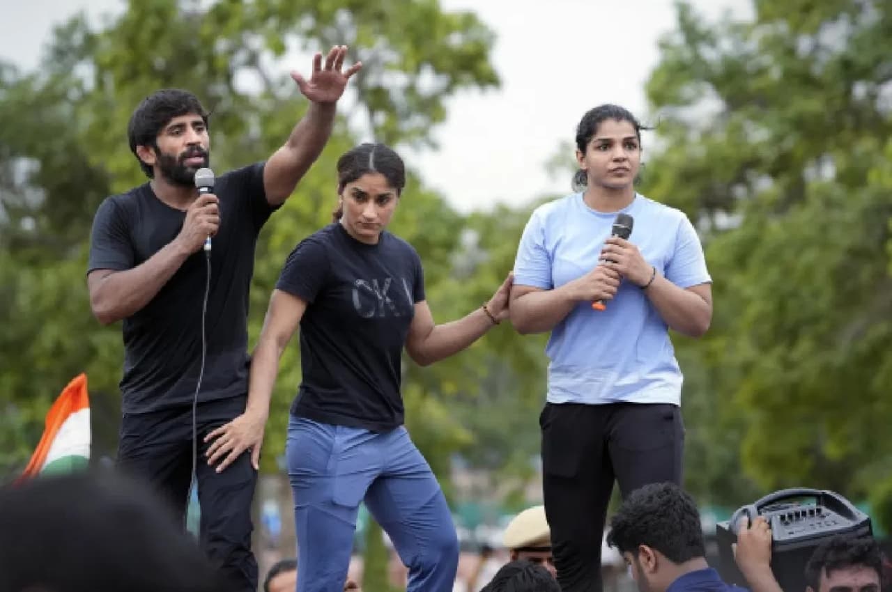 बजरंग-विनेश के एशियन गेम्स में डायरेक्ट एंट्री पर उठे सवाल, नाराज हुए दूसरे पहलवान