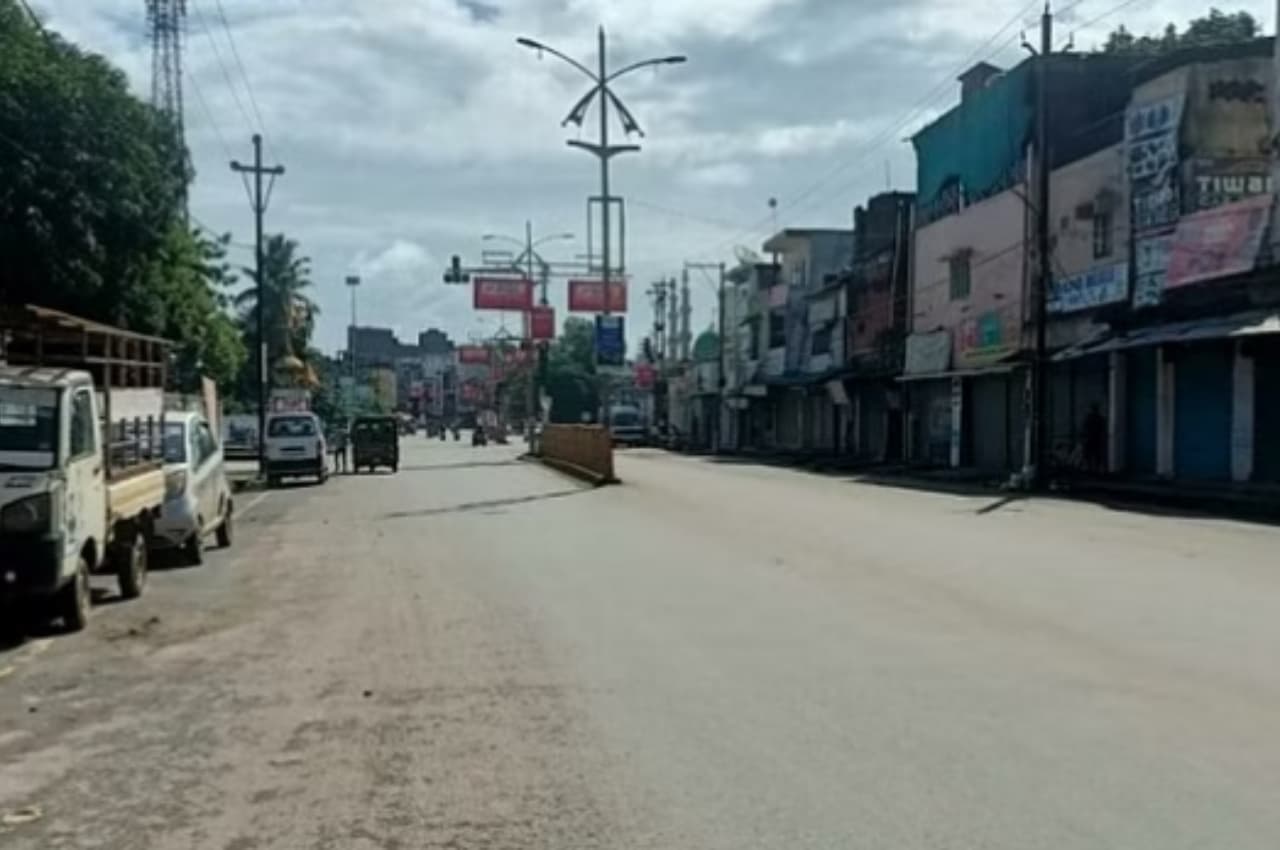 मणिपुर हिंसा को लेकर बस्तर बंद, सर्व आदिवासी समाज ने किया बंद का आव्हान