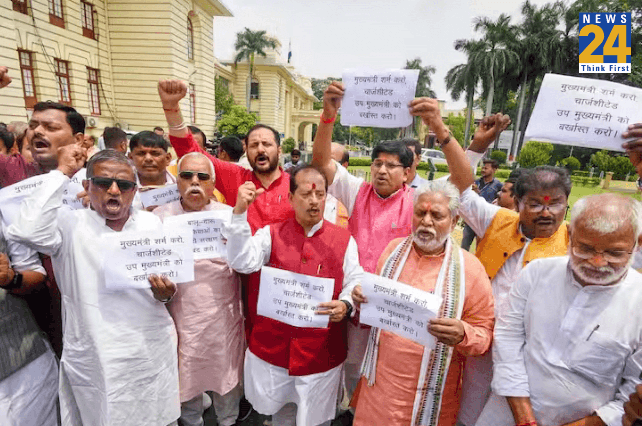 बिहार विधानसभा में हंगामा कर BJP विधायकों ने मांगा तेजस्वी का इस्तीफा, डिप्टी CM बोले- हमने कौन सा अपराध किया?